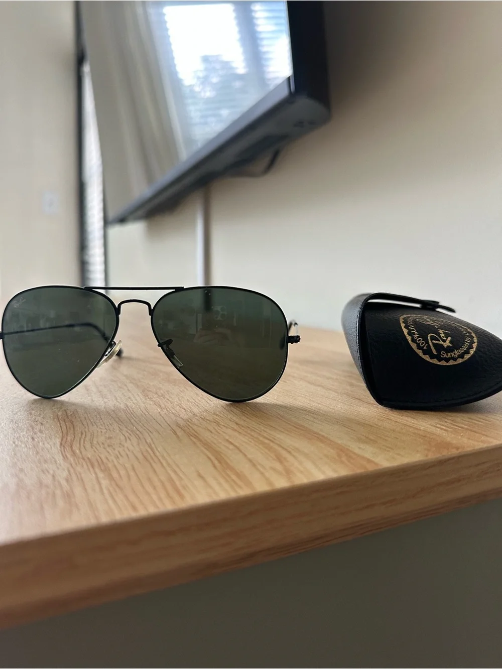 Ray-Ban Black Aviator Sunglasses
